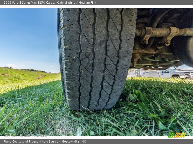 Oxford White / Medium Flint 2003 Ford E Series Van E250 Cargo
