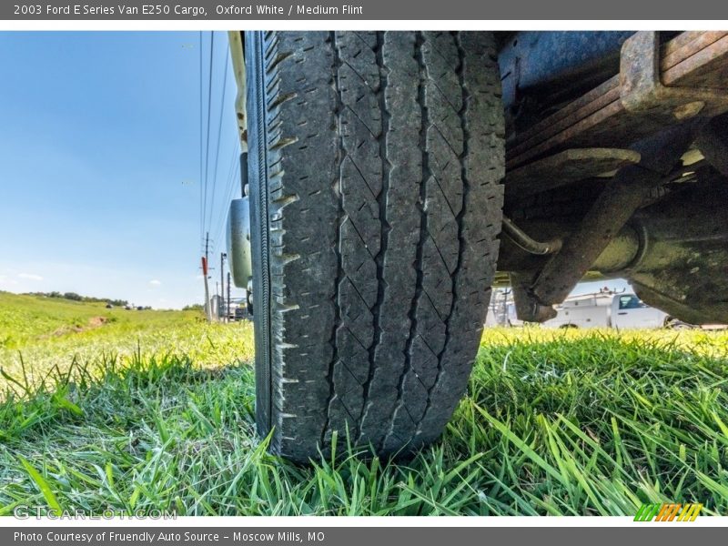 Oxford White / Medium Flint 2003 Ford E Series Van E250 Cargo