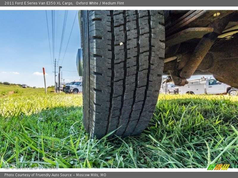 Oxford White / Medium Flint 2011 Ford E Series Van E350 XL Cargo