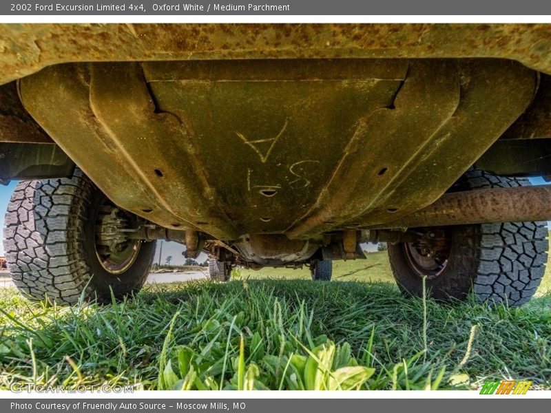 Oxford White / Medium Parchment 2002 Ford Excursion Limited 4x4
