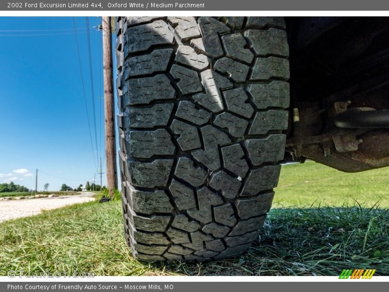 Oxford White / Medium Parchment 2002 Ford Excursion Limited 4x4