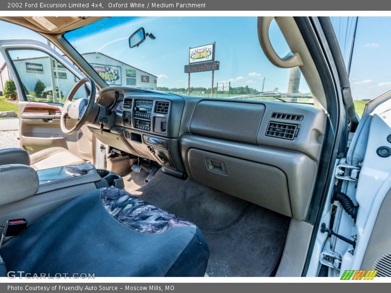 Oxford White / Medium Parchment 2002 Ford Excursion Limited 4x4