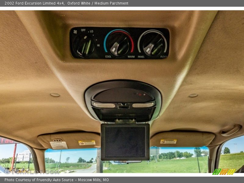 Oxford White / Medium Parchment 2002 Ford Excursion Limited 4x4