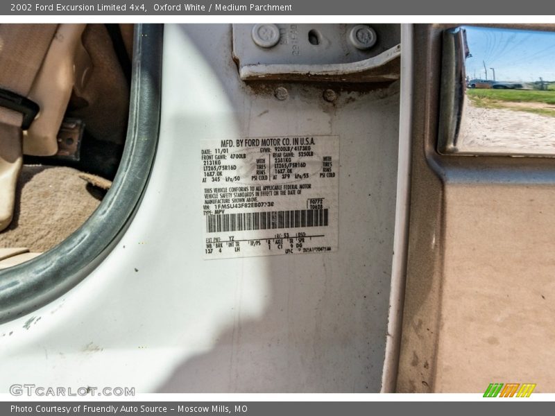 Oxford White / Medium Parchment 2002 Ford Excursion Limited 4x4