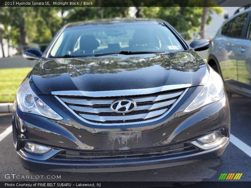 Midnight Black / Black 2013 Hyundai Sonata SE