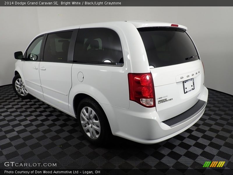 Bright White / Black/Light Graystone 2014 Dodge Grand Caravan SE