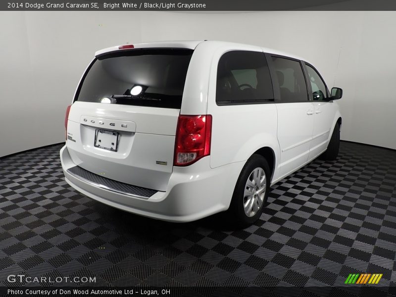 Bright White / Black/Light Graystone 2014 Dodge Grand Caravan SE