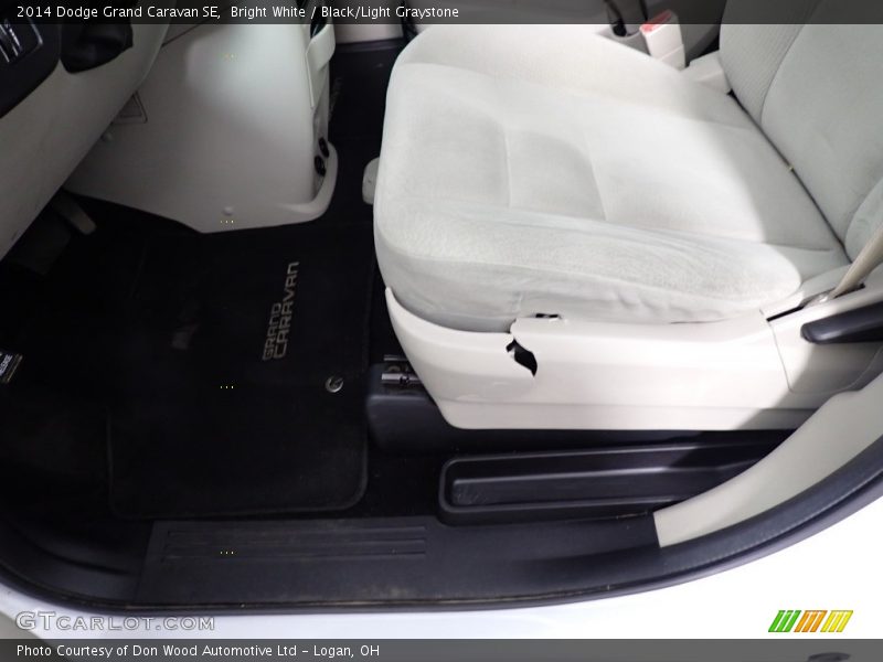 Bright White / Black/Light Graystone 2014 Dodge Grand Caravan SE