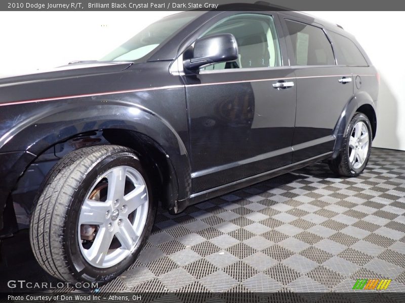 Brilliant Black Crystal Pearl / Dark Slate Gray 2010 Dodge Journey R/T