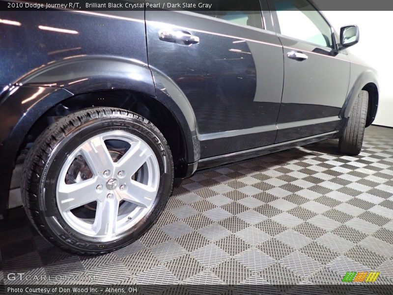 Brilliant Black Crystal Pearl / Dark Slate Gray 2010 Dodge Journey R/T