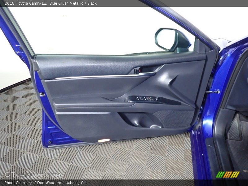 Blue Crush Metallic / Black 2018 Toyota Camry LE