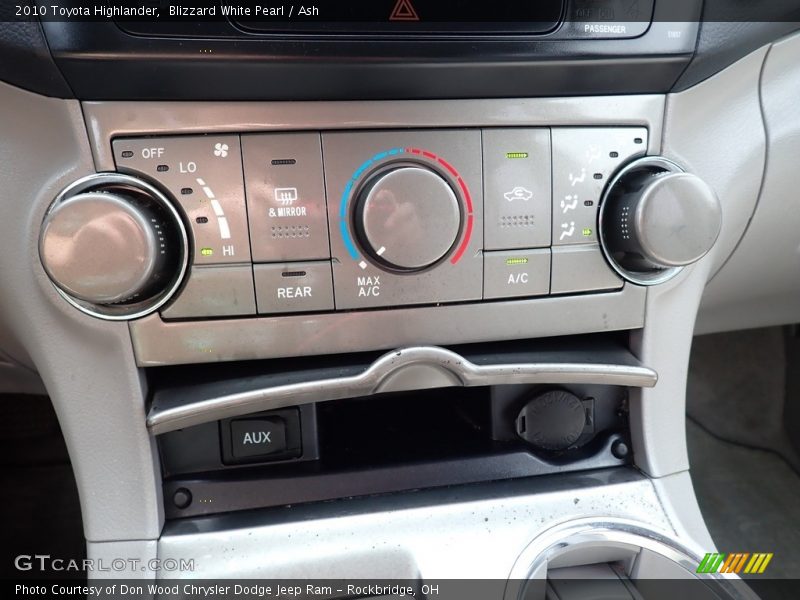 Blizzard White Pearl / Ash 2010 Toyota Highlander