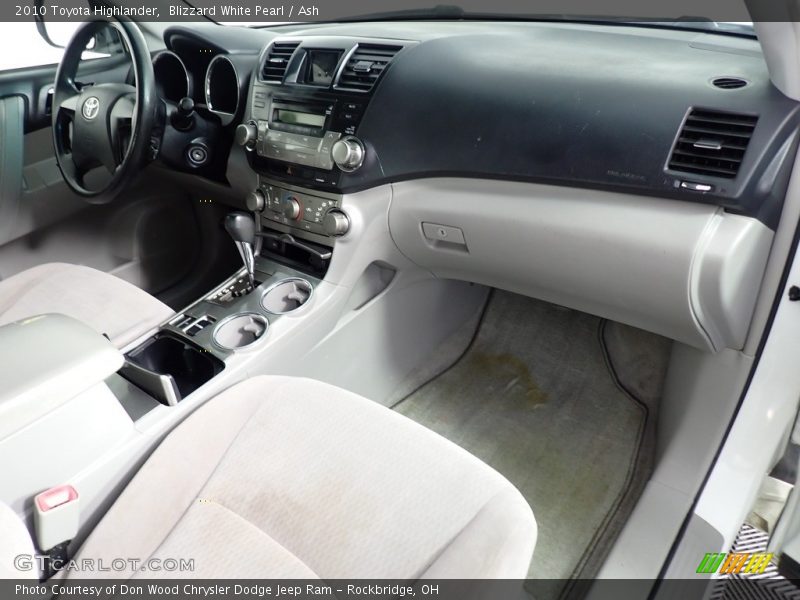 Dashboard of 2010 Highlander 