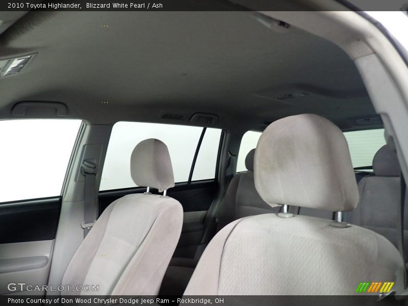 Blizzard White Pearl / Ash 2010 Toyota Highlander