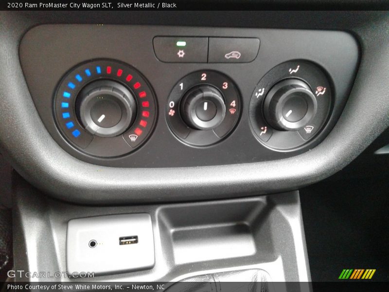 Controls of 2020 ProMaster City Wagon SLT