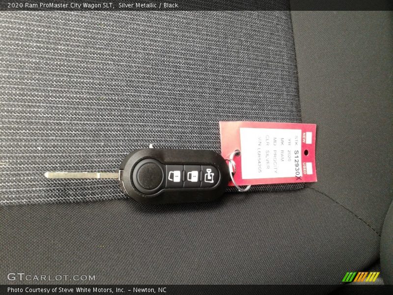 Silver Metallic / Black 2020 Ram ProMaster City Wagon SLT