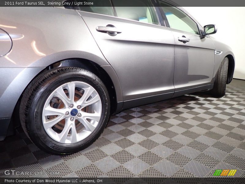 Sterling Grey / Light Stone 2011 Ford Taurus SEL