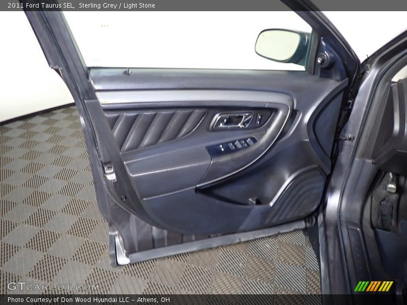 Sterling Grey / Light Stone 2011 Ford Taurus SEL