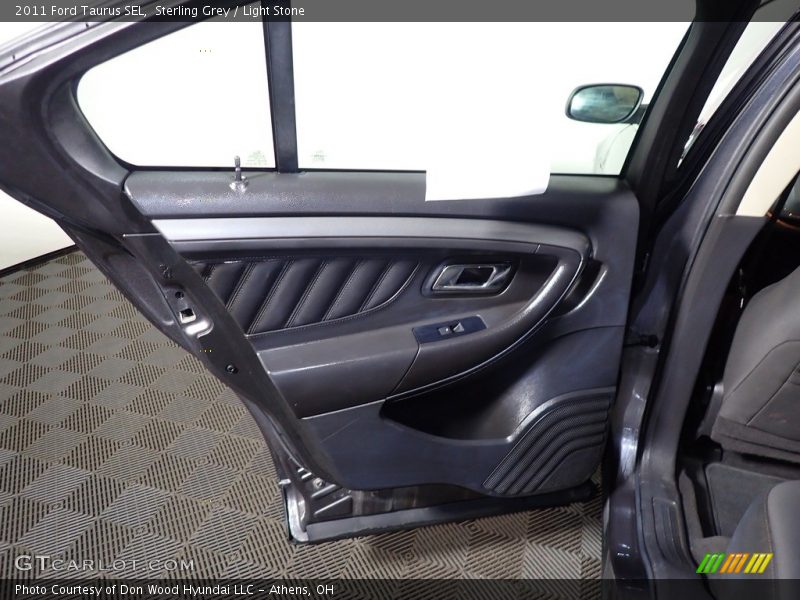 Sterling Grey / Light Stone 2011 Ford Taurus SEL