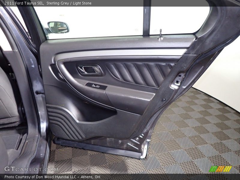 Sterling Grey / Light Stone 2011 Ford Taurus SEL