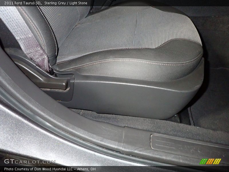 Sterling Grey / Light Stone 2011 Ford Taurus SEL