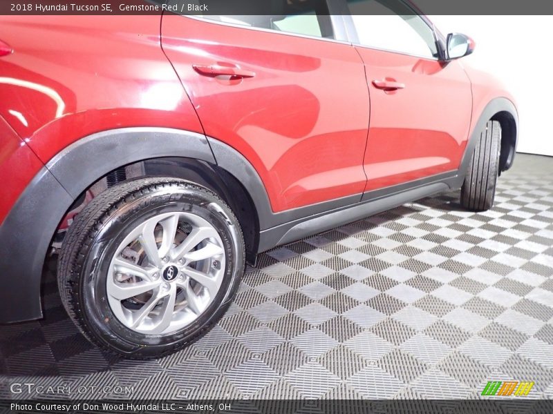 Gemstone Red / Black 2018 Hyundai Tucson SE