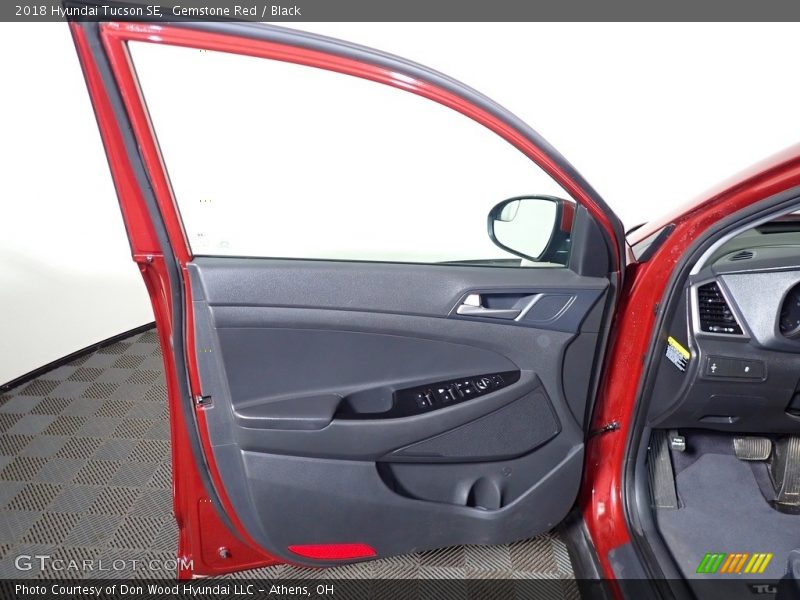 Gemstone Red / Black 2018 Hyundai Tucson SE