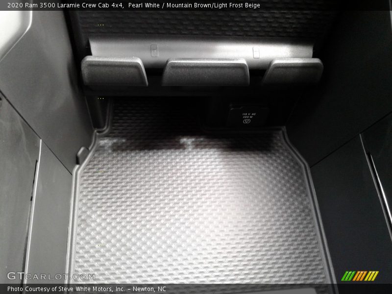 Pearl White / Mountain Brown/Light Frost Beige 2020 Ram 3500 Laramie Crew Cab 4x4