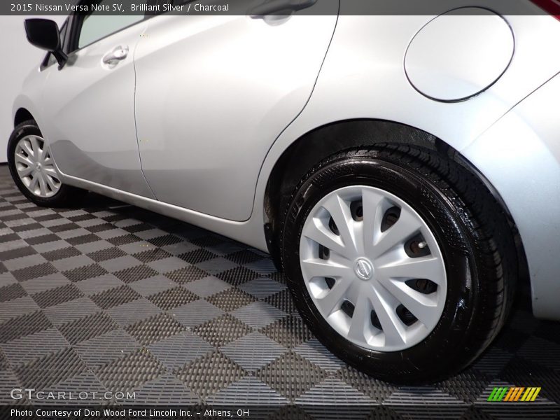 Brilliant Silver / Charcoal 2015 Nissan Versa Note SV