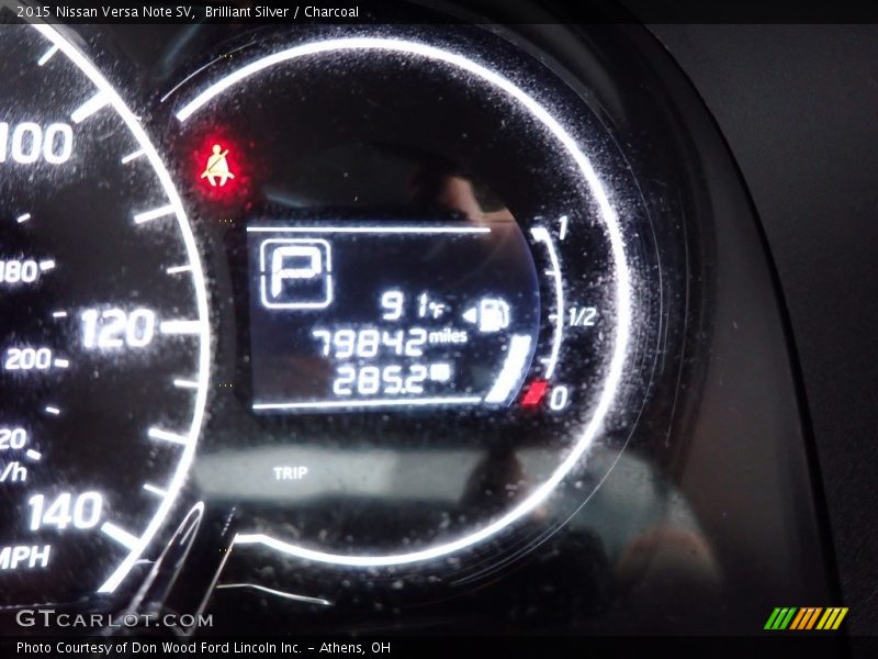 Brilliant Silver / Charcoal 2015 Nissan Versa Note SV
