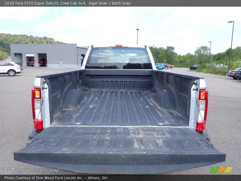 Ingot Silver / Earth Gray 2018 Ford F250 Super Duty XL Crew Cab 4x4