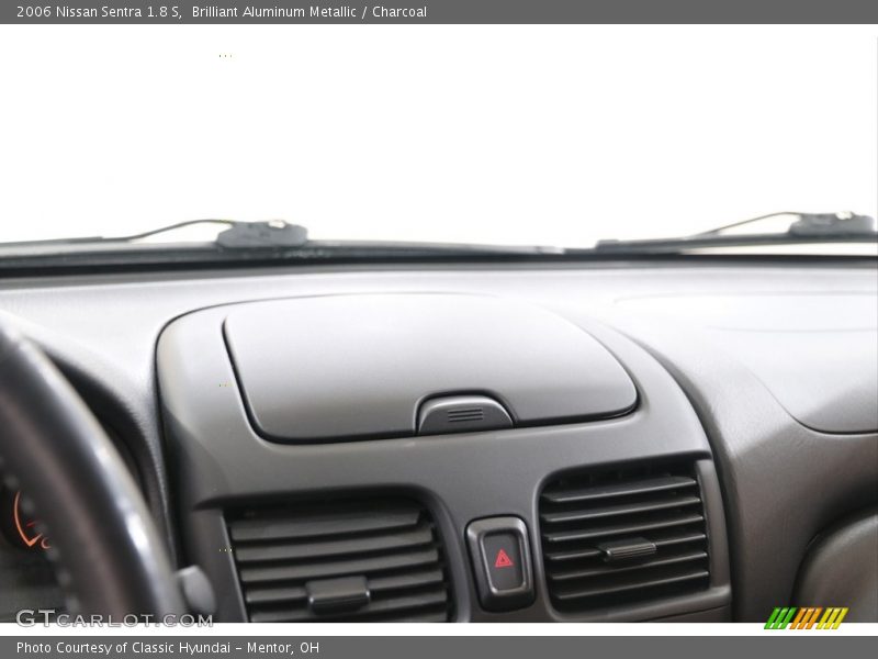 Brilliant Aluminum Metallic / Charcoal 2006 Nissan Sentra 1.8 S