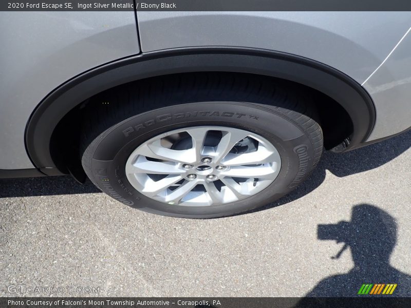 Ingot Silver Metallic / Ebony Black 2020 Ford Escape SE