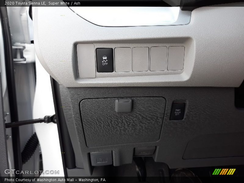 Super White / Ash 2020 Toyota Sienna LE