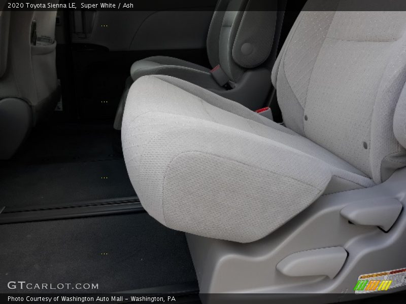 Super White / Ash 2020 Toyota Sienna LE