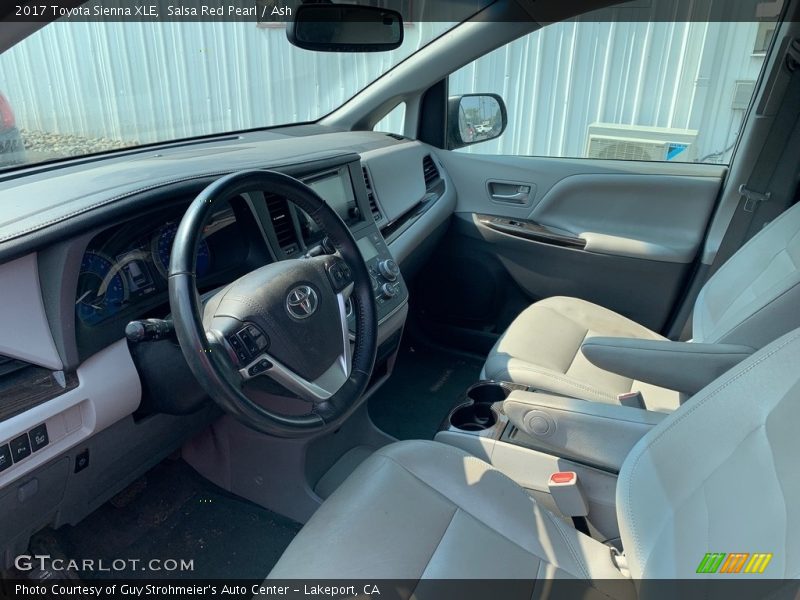 Salsa Red Pearl / Ash 2017 Toyota Sienna XLE