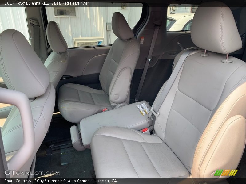 Salsa Red Pearl / Ash 2017 Toyota Sienna XLE