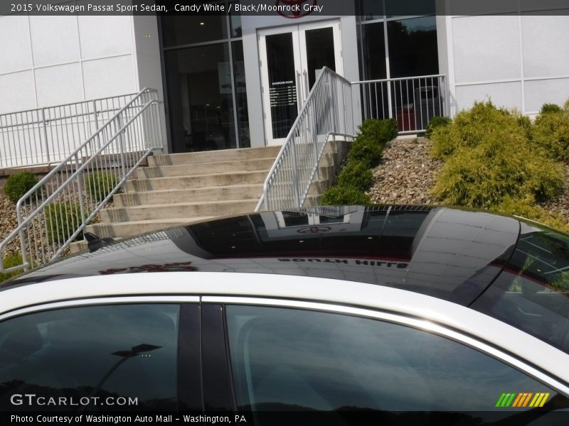 Sunroof of 2015 Passat Sport Sedan