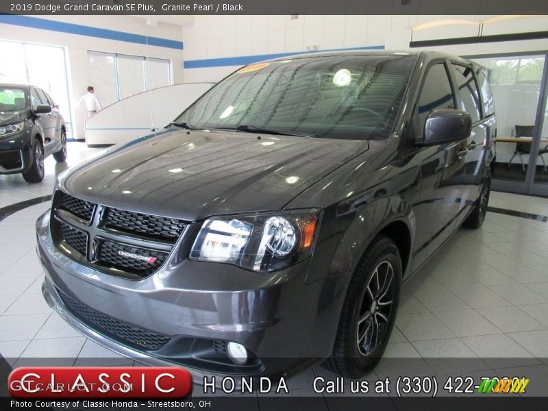 Granite Pearl / Black 2019 Dodge Grand Caravan SE Plus