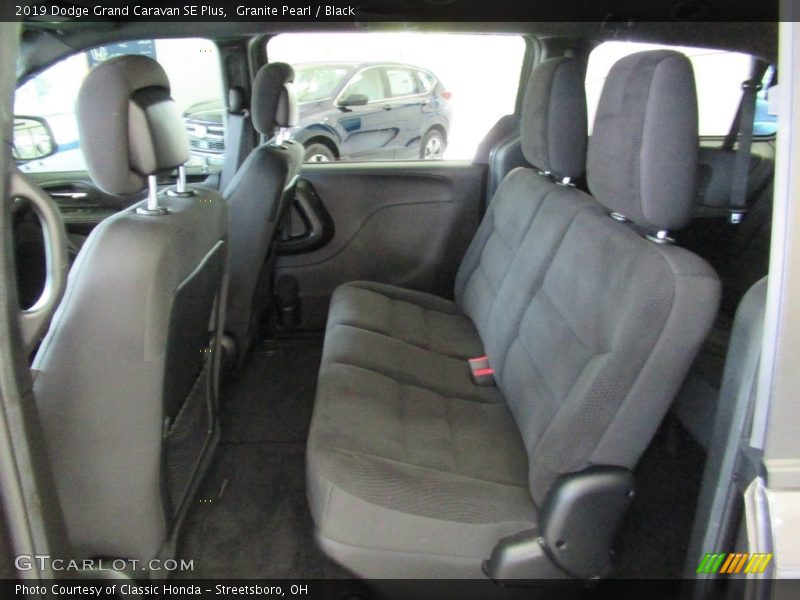 Granite Pearl / Black 2019 Dodge Grand Caravan SE Plus
