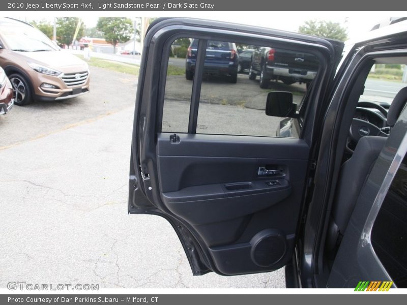 Light Sandstone Pearl / Dark Slate Gray 2010 Jeep Liberty Sport 4x4