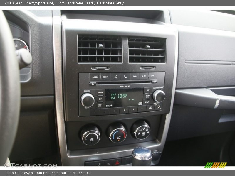 Light Sandstone Pearl / Dark Slate Gray 2010 Jeep Liberty Sport 4x4