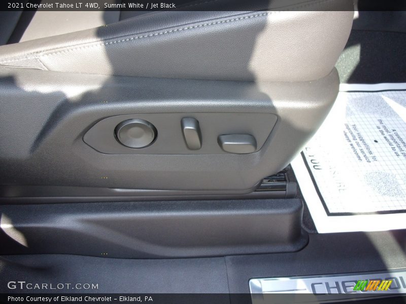 Summit White / Jet Black 2021 Chevrolet Tahoe LT 4WD