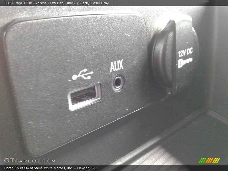 Black / Black/Diesel Gray 2014 Ram 1500 Express Crew Cab