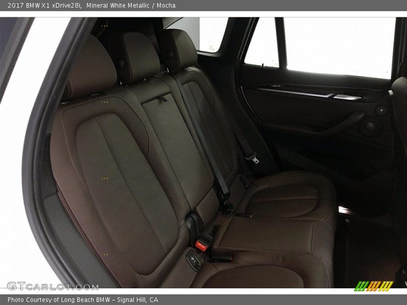 Mineral White Metallic / Mocha 2017 BMW X1 xDrive28i