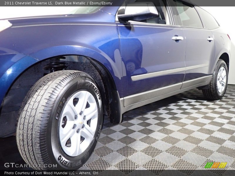 Dark Blue Metallic / Ebony/Ebony 2011 Chevrolet Traverse LS