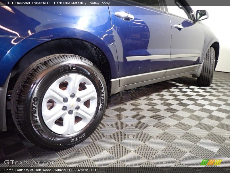 Dark Blue Metallic / Ebony/Ebony 2011 Chevrolet Traverse LS