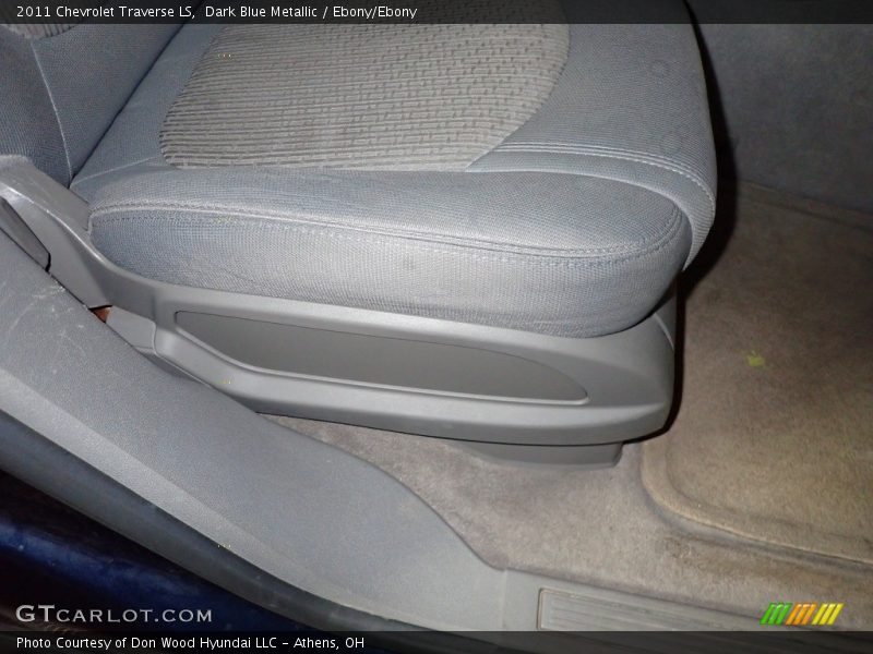 Dark Blue Metallic / Ebony/Ebony 2011 Chevrolet Traverse LS