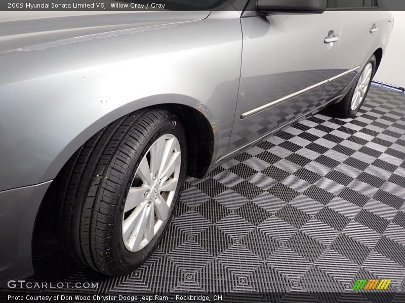 Willow Gray / Gray 2009 Hyundai Sonata Limited V6