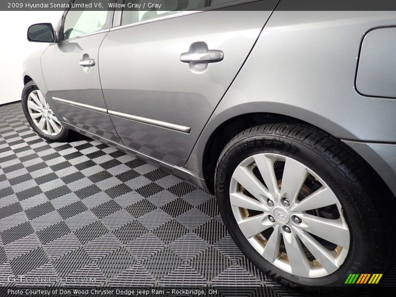Willow Gray / Gray 2009 Hyundai Sonata Limited V6